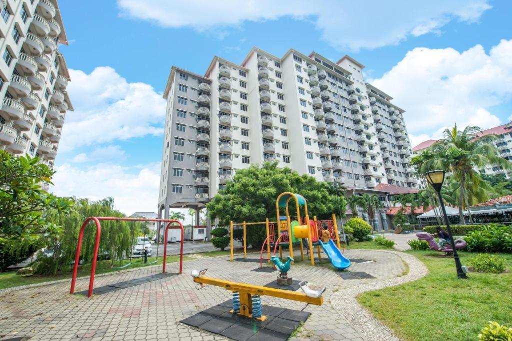Private,Glory Beach Resort Port Dickson-Negeri Sembilan Экстерьер фото